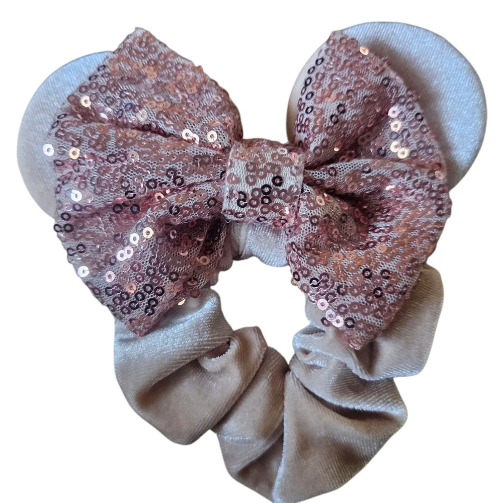 Vibrant Minnie Hair Accessories